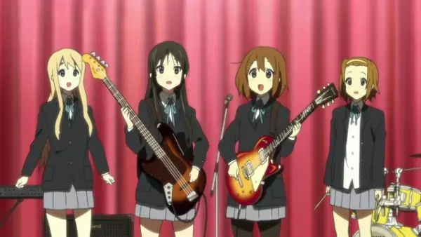 Momen Menyenangkan Bersama Keluarga Anak-anak yang bahagia menonton anime bersama