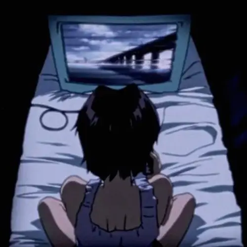 Menikmati anime di rumah Gambar seseorang menonton anime di rumah
